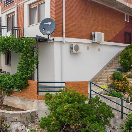 Angela & Marco'S Apartments نيوم المظهر الخارجي الصورة