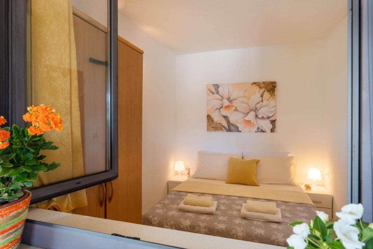 Angela & Marco'S Apartments نيوم المظهر الخارجي الصورة