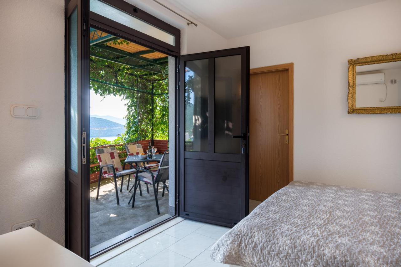 Angela & Marco'S Apartments نيوم المظهر الخارجي الصورة
