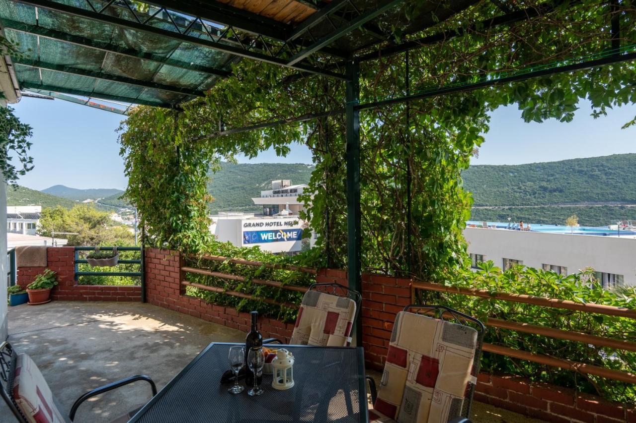 Angela & Marco'S Apartments نيوم المظهر الخارجي الصورة